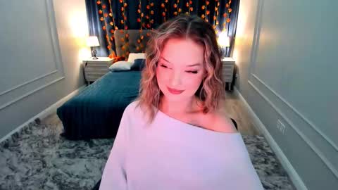 Sophia online show from November 9, 8:33 pm