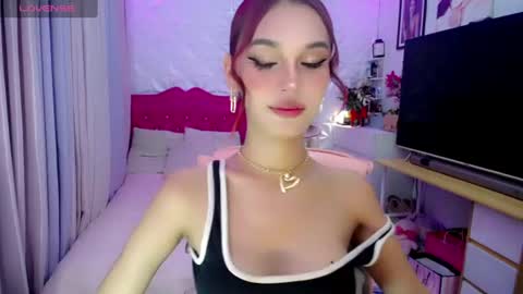 aivee online show from June 20, 3:35 am