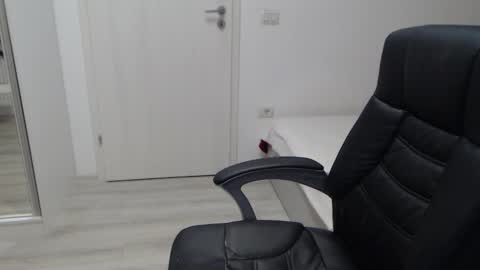 Juliet online show from March 30, 4:29 pm