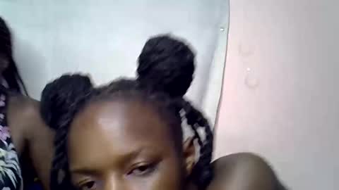 blue_savagee online show from October 18, 8:02 pm