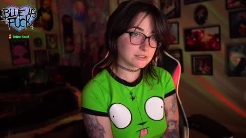 Blue online show from December 13, 1:37 am