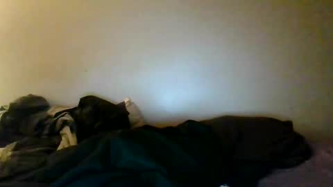 Snapshot of bluedemoneyes1986 chatting on March 3, 2:36 am bluedemoneyes1986 online show from March 3, 2:36 am