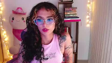 Im Abril .. Nice to meet you  thumb up me please its important  INDEPENDENT MODEL online show from January 17, 2:54 am