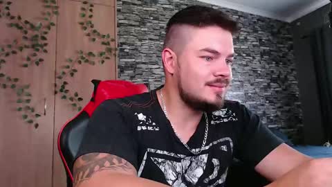 blueeyeboy0 online show from December 2, 9:29 am