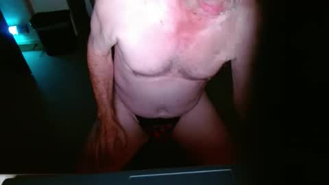 Snapshot of blueisles chatting on October 9, 12:27 am blueisles online show from October 9, 12:27 am