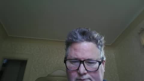 Snapshot of bluemoose70 chatting on October 8, 2:34 pm bluemoose70 online show from October 8, 2:34 pm