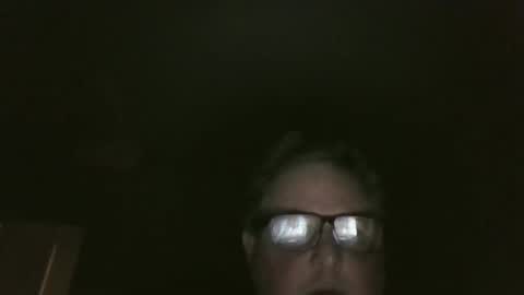 Snapshot of bluemoose70 chatting on October 5, 1:03 am bluemoose70 online show from October 5, 1:03 am