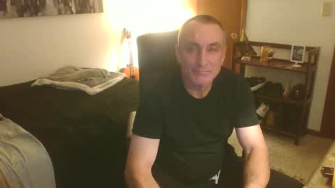 blueyesforyou2nit online show from September 13, 7:00 am