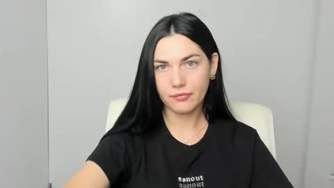 Kelly online show from September 12, 5:53 am