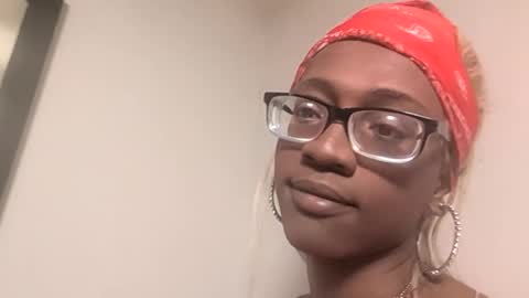 BLUSHBITXH online show from December 22, 1:23 am