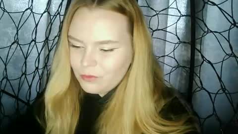 blushing_star online show from September 14, 9:11 am