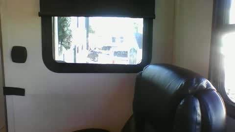 MamaMorgan online show from December 5, 9:45 pm