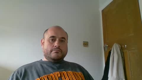 Snapshot of bobabator chatting on October 17, 12:09 pm bobabator online show from October 17, 12:09 pm