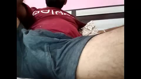 bobby_horny03 online show from April 18, 7:32 am