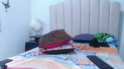 Bobby online show from December 4, 2:27 pm