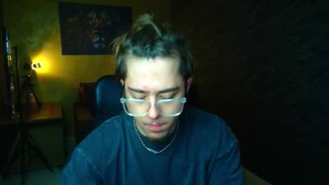 BodhiHayes online show from April 20, 3:42 am