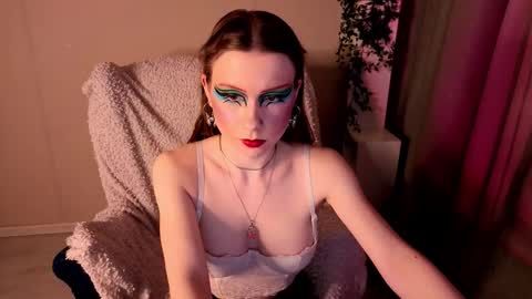 Karen online show from February 12, 4:10 pm