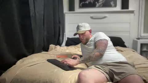 boner4you1994 online show from April 8, 8:17 am