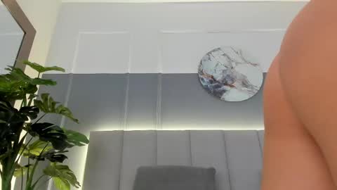 Bonnie online show from February 19, 11:36 pm