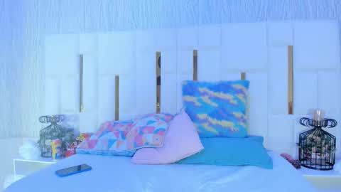 Bonnie online show from November 3, 1:28 am