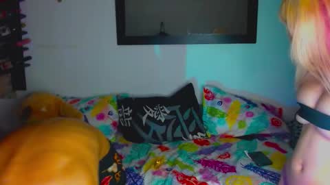 Bonnie Y Ash online show from November 6, 4:04 am