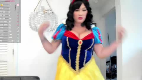 Miley online show from October 6, 11:22 pm