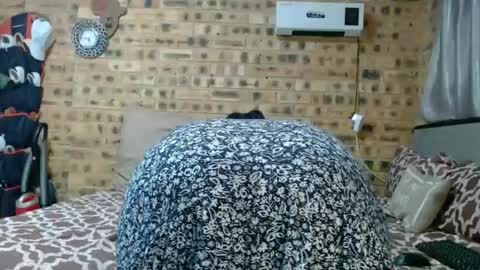 bootytwerkxxx online show from July 16, 11:06 pm