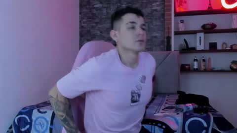 booyhott_ online show from January 7, 7:19 pm