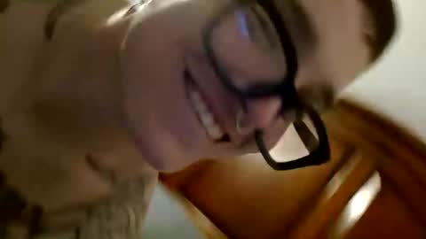 Rue online show from December 13, 10:08 am