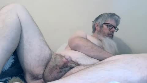 bottombitch44 online show from December 16, 9:43 pm