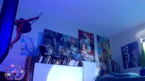 Bottomboo7 online show from March 25, 12:45 pm