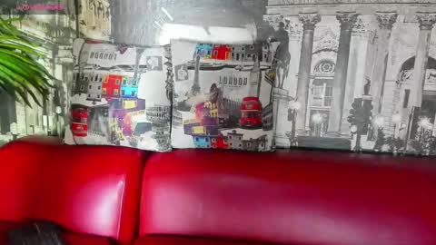 bouncing_bunnyxxx69 online show from November 9, 11:13 am