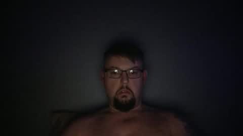 bowtieguy84 online show from December 18, 3:02 am