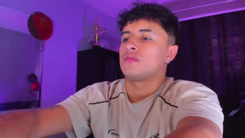 boy_nauthy online show from February 28, 9:12 pm