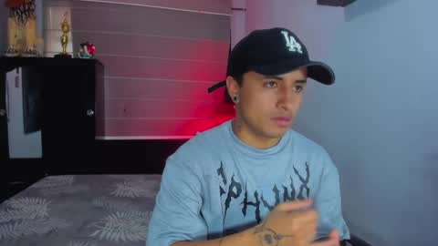 boy_nauthy online show from January 5, 3:13 pm