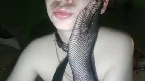 BOY SLUT online show from October 24, 11:27 pm