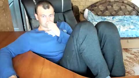BoyApollon online show from June 4, 5:46 am