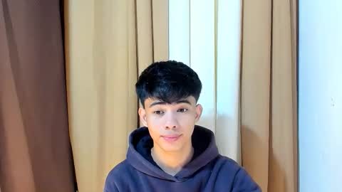 HI IM JAMES DONT FORGET GIVE ME THUMBS UP AND JOIN TO MY FANCLUB online show from April 8, 6:44 pm