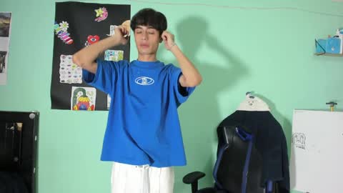 boys4hot_777 online show from April 6, 11:39 pm