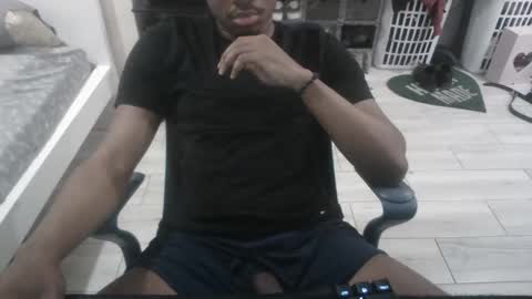 bquen400 online show from April 25, 1:41 pm