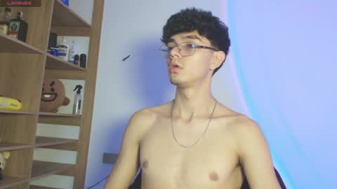 brad_lee_ online show from June 5, 12:17 am