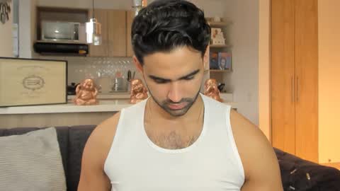 bradleymartin7 online show from December 19, 10:16 pm