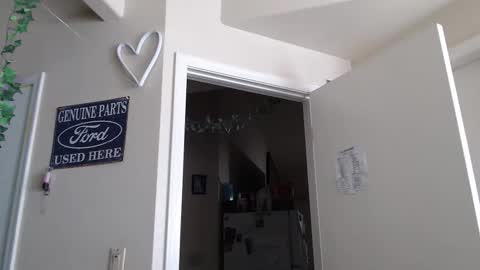 i am a naughty jedi knight online show from March 8, 6:34 pm