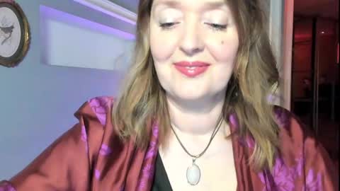 I see you X-twitter its braingirl online show from April 26, 5:32 pm