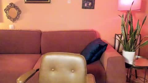 I see you X-twitter its braingirl online show from March 22, 6:01 pm