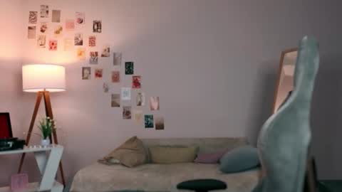 Lilly online show from October 1, 12:59 pm