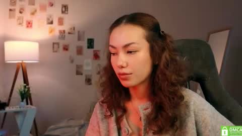 Lilly online show from November 16, 6:04 am