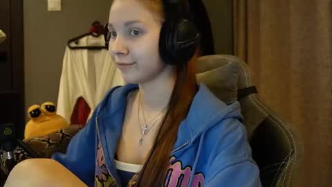 Alice online show from November 21, 3:54 pm