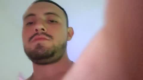 brandongouas1999 online show from May 26, 1:39 pm