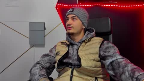 BrandonTateX online show from February 10, 5:32 am